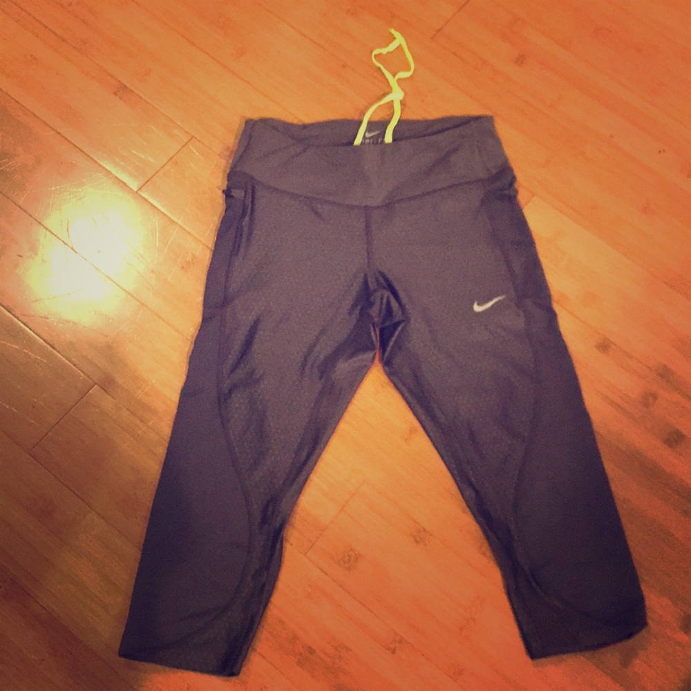 Nike Dri-Fit Grey Crop